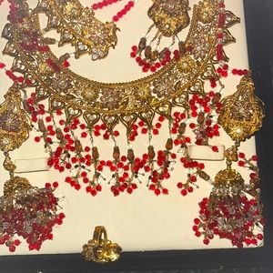 Indian red bridal jewelry set